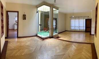 Imagem 2: Casa assobradada com 3 suítes e 5 vagas no Parque do Carmo