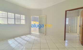 Imagem: Ref. 6046 - Casa com 3 dormitórios (1