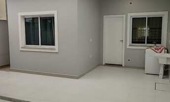 Imagem 3: Casa para venda com 70 metros quadrados com 2 quartos sendo uma suíte e edícula - Tijucas