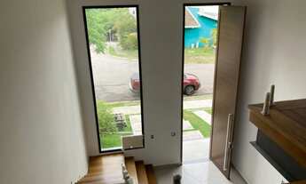 Imagem 4: JUNDIAÍ - Casa Padrão - ENGORDADOURO