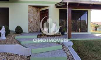 Imagem 6: Casa à venda de alto padrão contendo 253 m² de área útil com excelente área social , situ