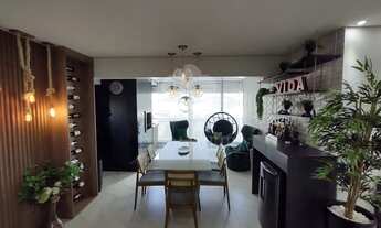 Imagem 2: Apartamento à venda, 130m² com 3 dormitórios sendo 1 suíte, 2 banheiros, 1 lavabo, 2 vagas