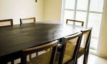 Imagem: Sobrado com 4 Dormitórios, sendo 1 Suíte