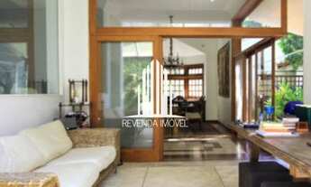 Imagem 4: Casa em Alto de Pinheiros com 450m2 com 4 dormitorios e 4 vagas de garagem