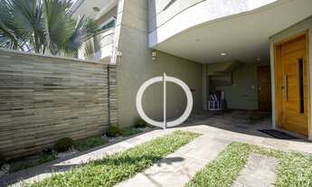 Imagem 3: Sobrado mobiliado, 3 suítes, espaço gourmet e um home office com vista