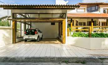 Imagem 7: Casa de alto padrão em condomínio fechado em Ingleses, a 150 m do mar, 4 quartos, sendo 2