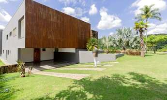 Imagem 3: Luxuosa casa em localização privilegiada no condomínio Fazenda Serrazul