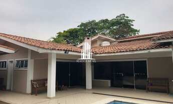 Imagem 3: Casa no Residencial 6, com 6 dormitórios, sendo 3 suítes e 4 vagas de garagem