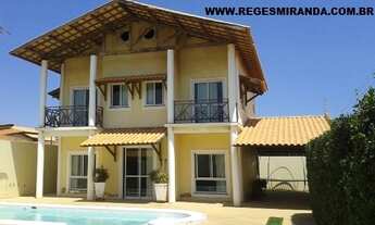 Imagem 2: Casa duplex, 3 suítes, excelente localização na mesma avenida que desce para o Beach Park