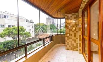 Imagem 6: Apartamento para venda possui 130 metros quadrados com 3 quartos em Petrópolis - Porto Ale