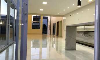 Imagem 6: Casa de condomínio para venda tem 212 metros quadrados com 4 quartos