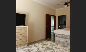 Imagem 7: Vende-se Casa em Peruíbe - 4 Dorm., Piscina, Ar Condicionado e Próximo da Praia