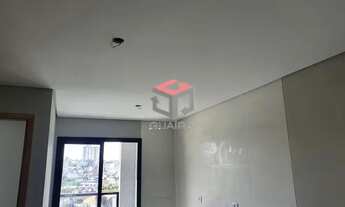 Imagem 4: Apartamento com sacada, sala, cozinha, banheiro e 2 quartos