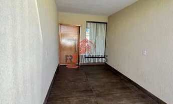 Imagem 3: Venda de Ágio de casa 3 Quartos sendo 1 Suíte - Com Piscina - Jardim Balneário Meia Ponte