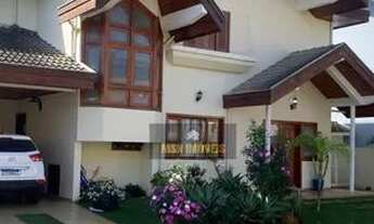 Imagem 3: Casa de condomínio para aluguel tem 240 metros quadrados com 3 quartos