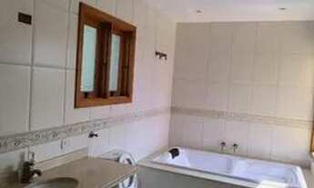 Imagem 7: Casa em condomínio fechado com 6 suítes e segurança 24 horas na Serra da Cantareira - SP