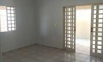 Imagem 5: Casa para aluguel tem 220 metros quadrados com 3 quartos em Setor Faiçalville - Goiânia