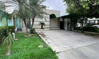 Imagem 4: ALUGO Casa Térrea, Condomínio Altos de Flores, 3 quartos