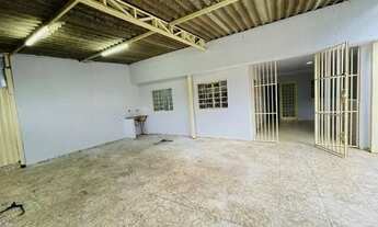 Imagem 5: Casa para Venda em Brasília, Samambaia Sul (Samambaia), 3 dormitórios, 1 suíte, 1 banheiro