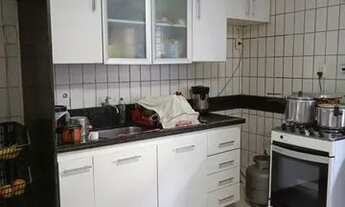 Imagem 5: Vende-se ou Aluga-se casa em Jardim São Paulo com quatro quartos ampla e iluminada