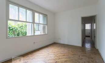 Imagem 2: Apartamento para Aluguel - Petrópolis, 2 Quartos, 70 m2