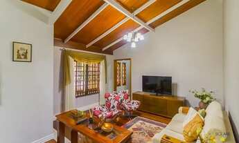 Imagem 5: Casa com 4 dormitórios, 2 suítes, lavabo, jardim, piscina e 3 vagas de garagem à venda