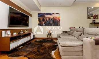 Imagem 2: Casa Ampla de 5 Dormitórios com Piscina e Espaço Gourmet no Jardim Floresta