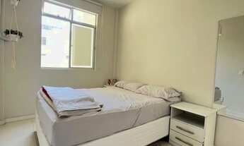 Imagem 6: Quarto feminino de solteira