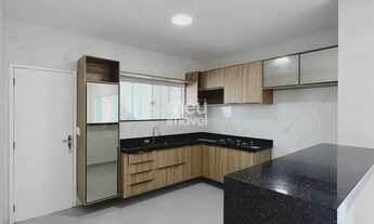 Imagem 6: Vendo Casa Ampla ventilada e com piscina privativa