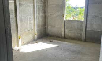 Imagem 2: Vendo terreno com casa fase de construção