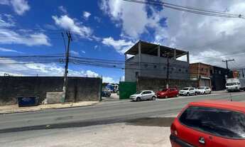 Imagem 3: Terreno com Conjunto de salas, com estacionamento grande, divisa com o Barradão