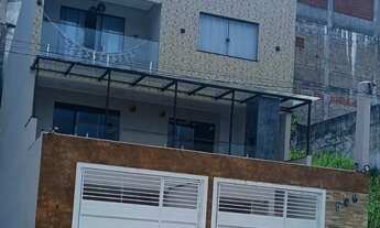 Imagem: Casa duplex com área gourmet no bairro