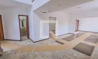 Imagem 3: Casa à Venda - Castelo, 6 Quartos, 300 m2