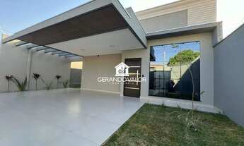 Imagem: Linda casa com piscina na região da pioneira