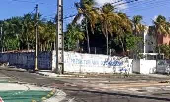 Imagem 3: Terreno de esquina no Cambeba com 2737m² - Ruas movimentadas