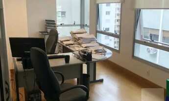 Imagem: Conjunto Comercial Unificado, próximo à