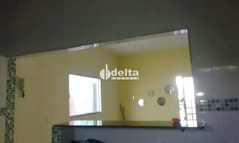 Imagem 3: Casa disponível para venda no bairro Nossa Senhora das Graças em Uberlândia MG