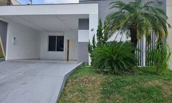 Imagem 2: Casa no condomínio Forest Hill com 3 Quartos sendo 1 Suíte / Semi mobiliada / 250m² / 4 Va