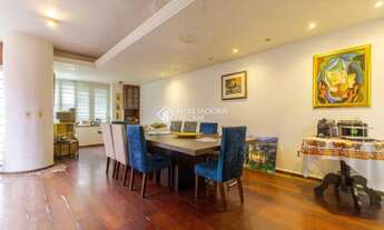 Imagem 6: Casa com 4 quartos e amplo pátio na Medianeira