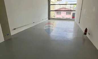 Imagem 7: Salão Comercial Bem Localizado com Mezanino Ideal para Escritório ou Loja