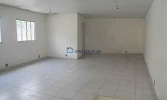 Imagem 5: Galpão comercial de 440m², entrada para caminhão e 7 vagas em excelente localização