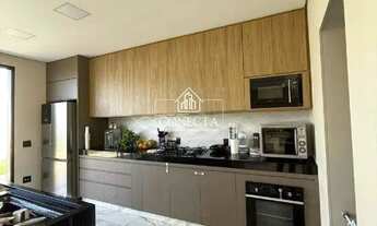 Imagem 5: Casa à venda em Cidade Jardim, Uberlândia 3 quartos, 2 suítes, acabamento em porcelanato