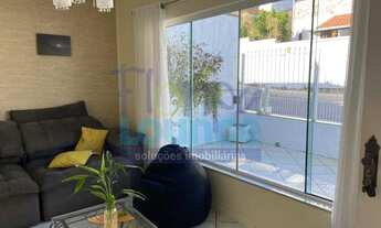 Imagem 2: CASA NO SACO DOS LIMÕES COM 2 DORMITÓRIOS MOBILIADA