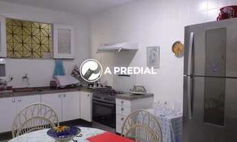 Imagem 4: Casa comercial com móveis projetados, a poucos metros da Avenida Pontes Vieira