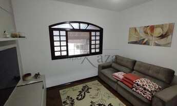 Imagem 2: Casa - Vila Tesouro - 2 Dormitórios - 153m²