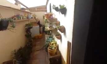 Imagem: Vendo Casa Grande de Dois Andares