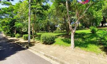 Imagem 2: Terreno em aclive leve com 814m² à venda no Condomínio Parque Residencial Paradise em Cabr