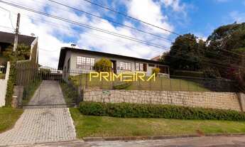 Imagem 2: Casa à venda, com 4 quartos sendo 2 suítes e 2 demi-suíte, semi-mobiliada, no Pilarzinho