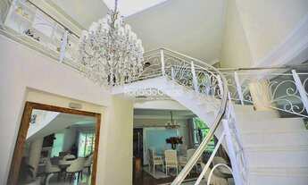 Imagem: 530 m² 4 quartos 4 vagas 7 banheiros