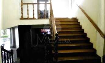 Imagem 5: Sobrado de 463m² com 4 suítes com linda vista do quintal à venda na Vila Inah, 6 vagas de